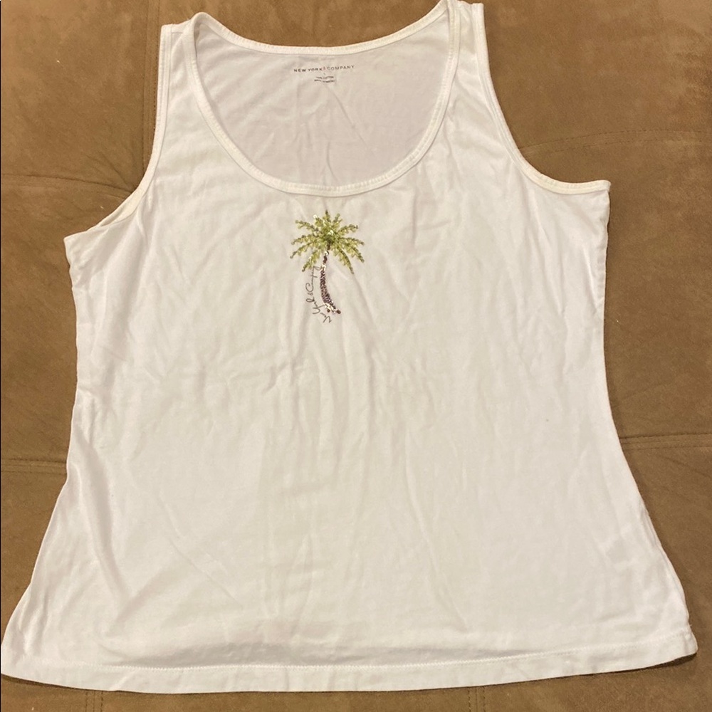 NY&Co. White Sleeveless Top with Palm Tree Embroidery Large